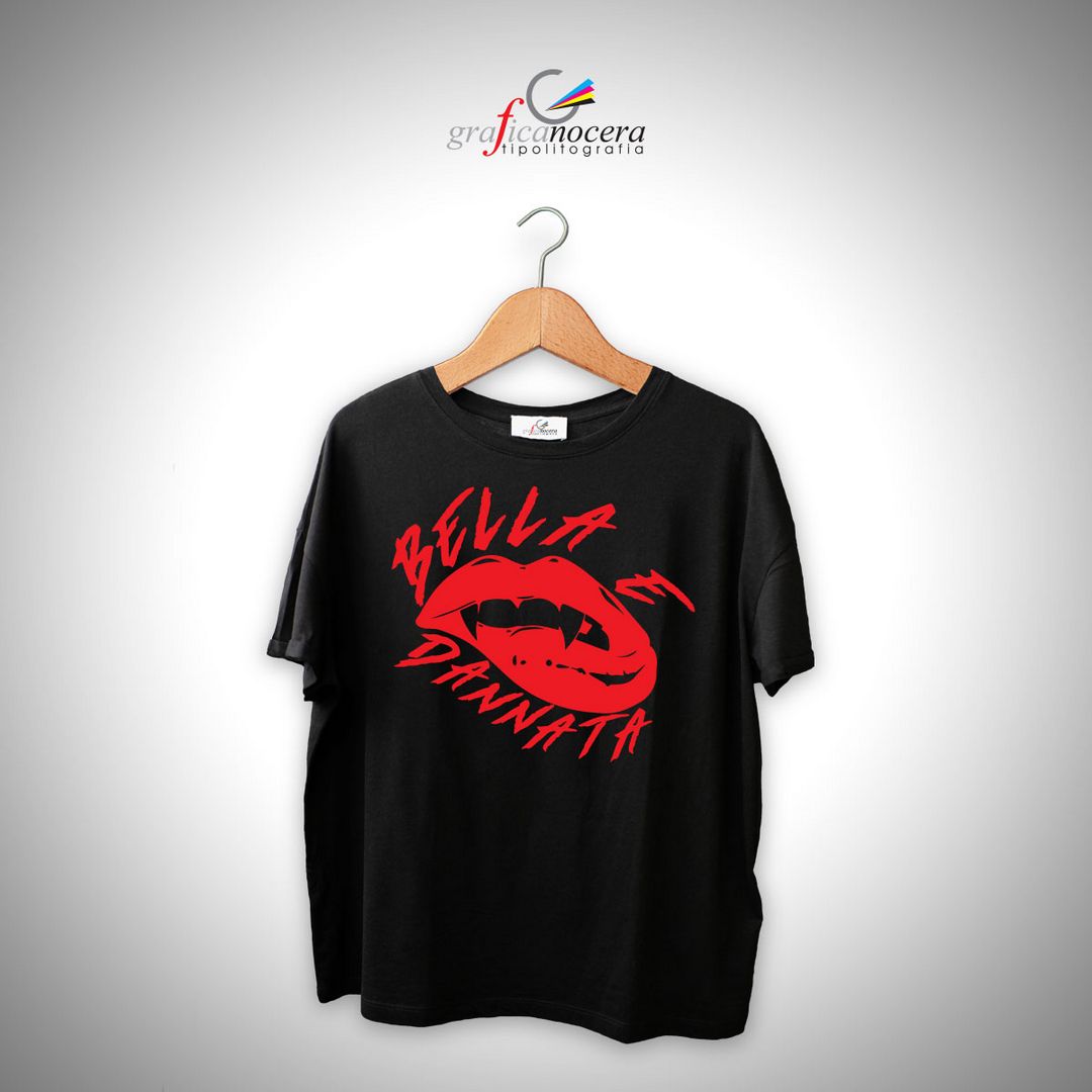 T-Shirt Halloween unisex Bella e Dannata regalo festa horror party festa streghe