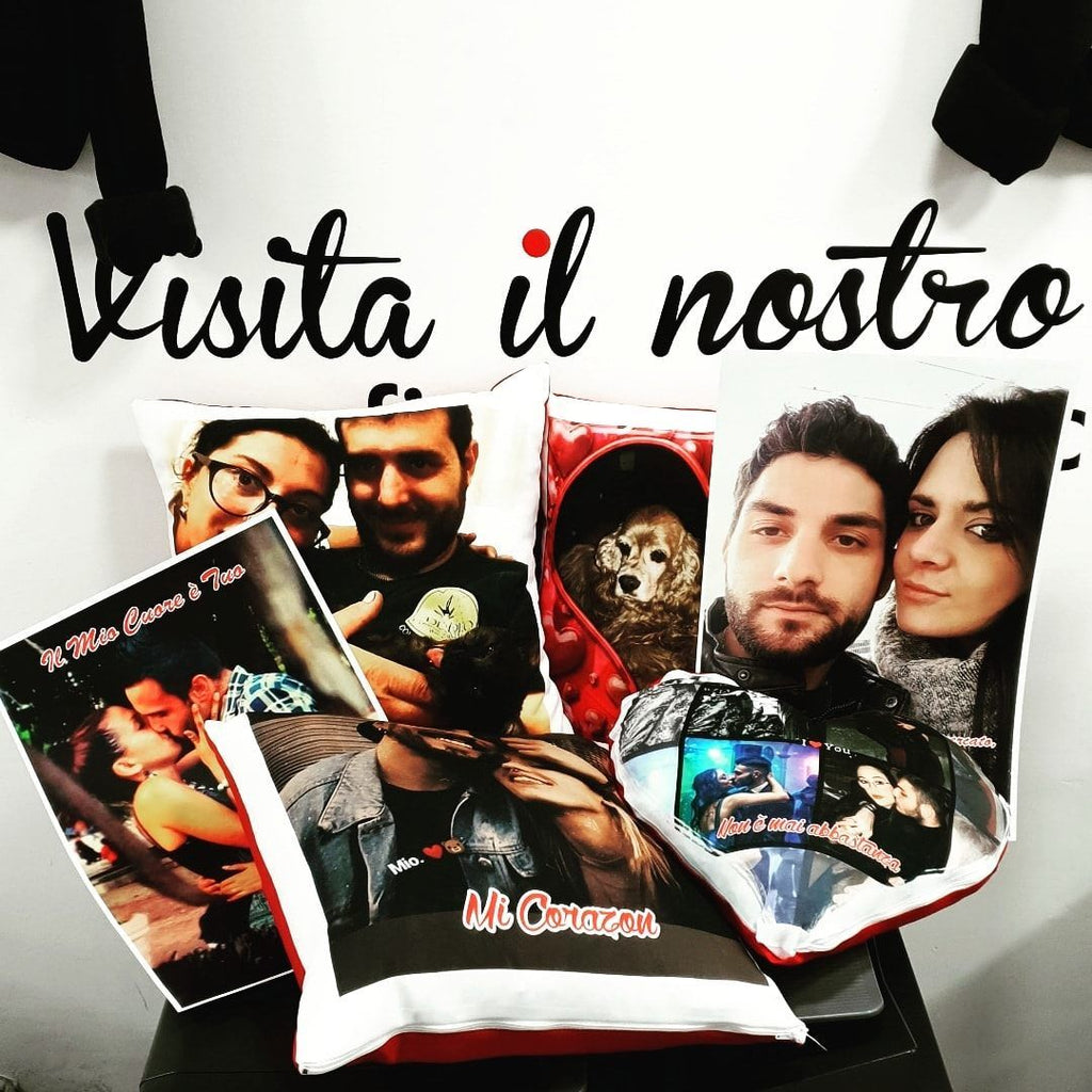 Cuscino a Forma di Cuore con Foto Personalizzata - Retro Rosso