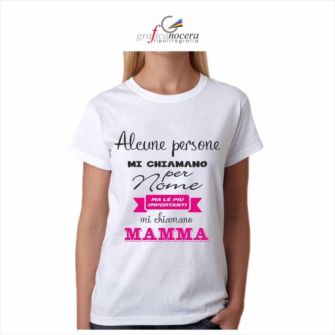 T-shirt Alcune persone mi chiamano per nome altre Mamma, idea regalo Festa della Mamma