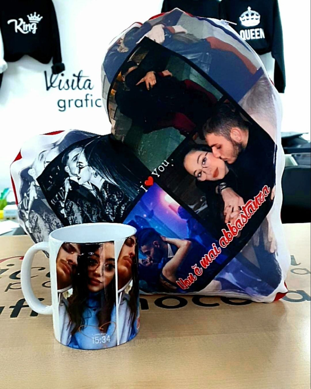 Cuscino a Forma di Cuore con Foto Personalizzata - Retro Rosso