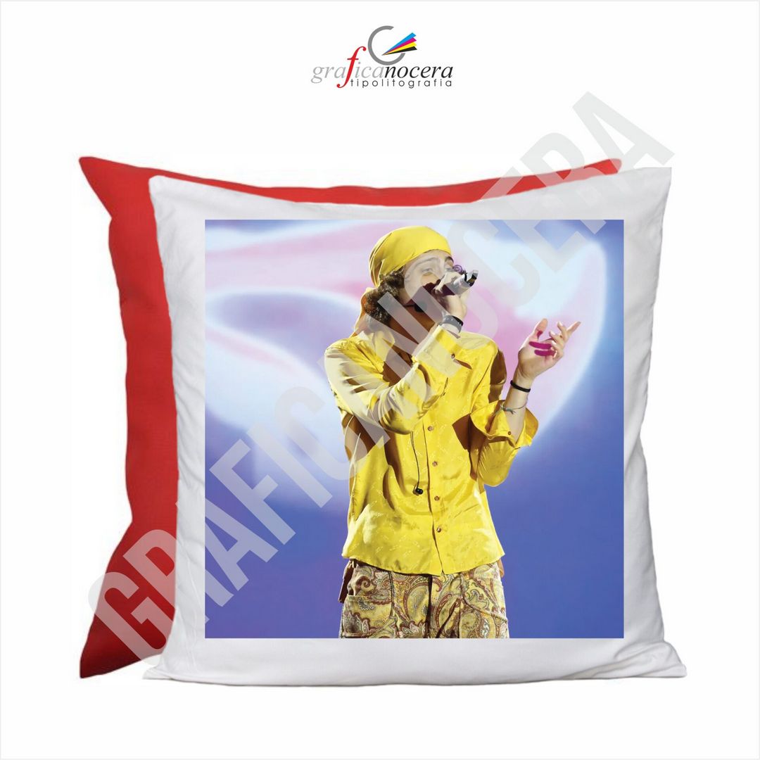 Cuscino Quadrato Sangiovanni mod. 2 cantante amici musica cantante idea regalo