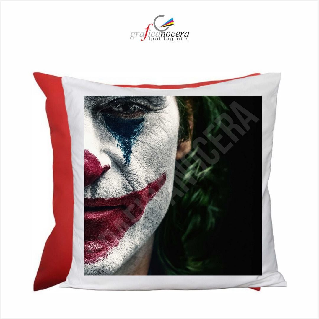 Cuscino quadrato Joker idea regalo