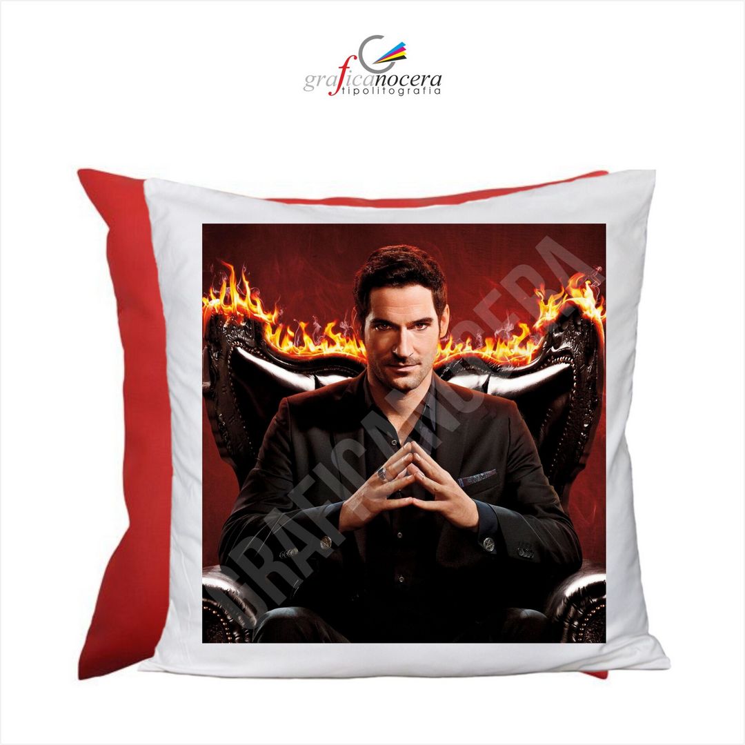 Cuscino quadrato Lucifer serie tv idolo film arredo Rosso idea regalo