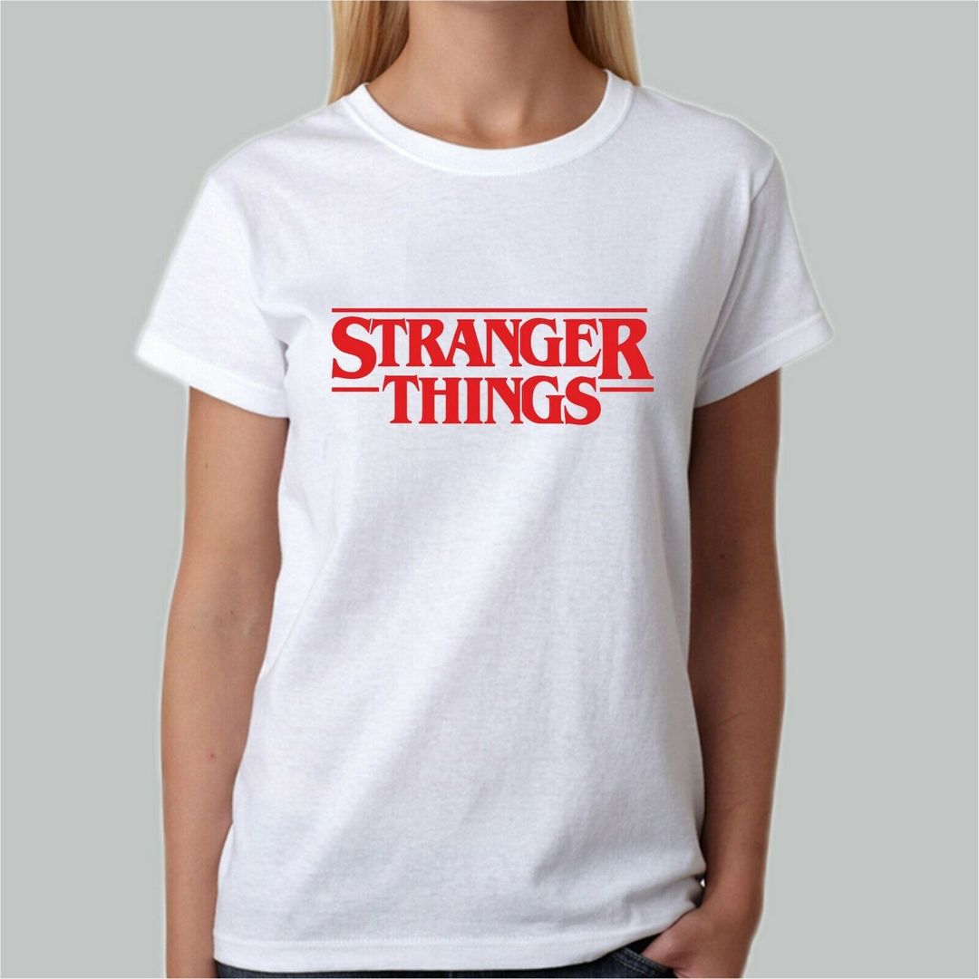 T-Shirt Stranger Things serie tv bianca o nera idea regalo