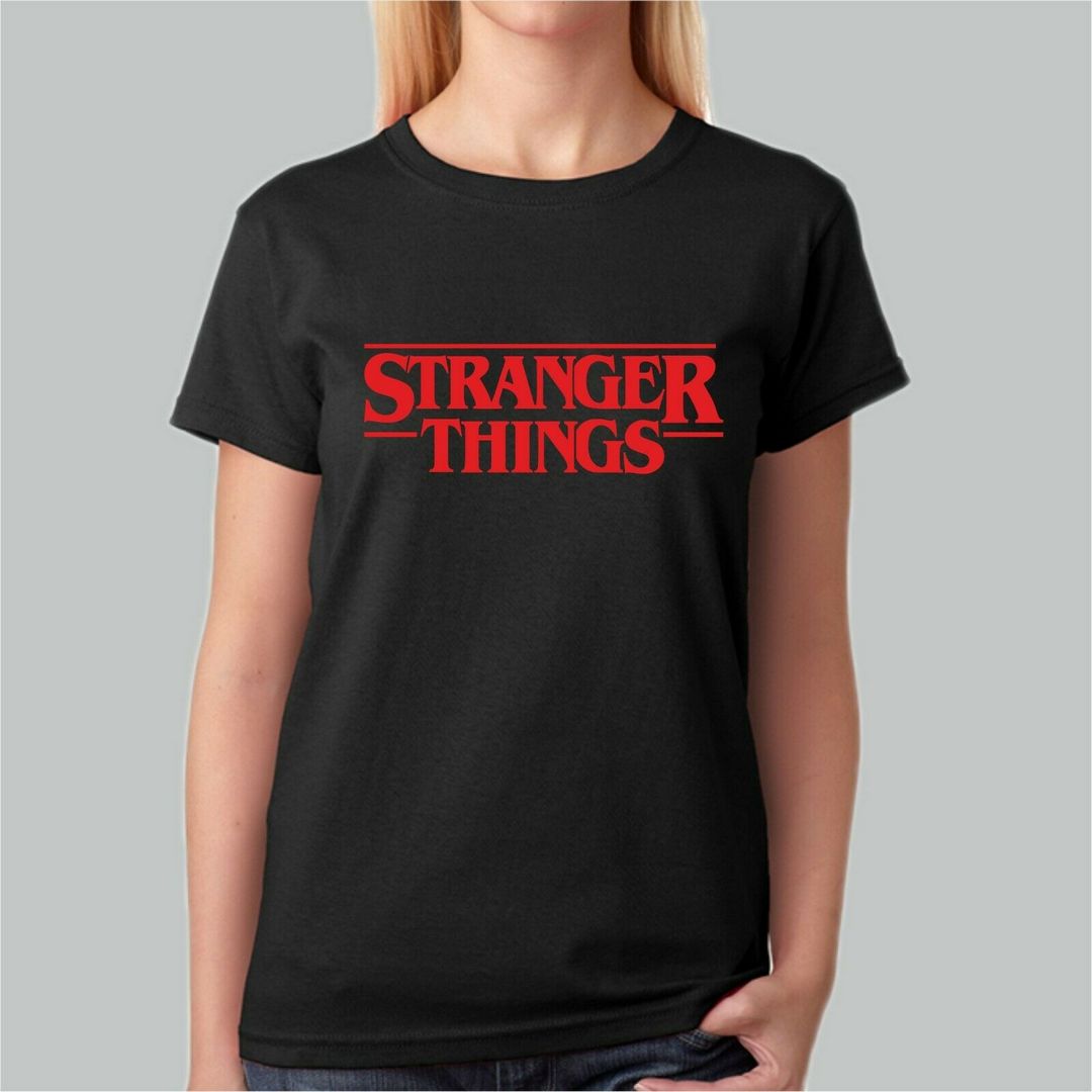 T-Shirt Stranger Things serie tv bianca o nera idea regalo