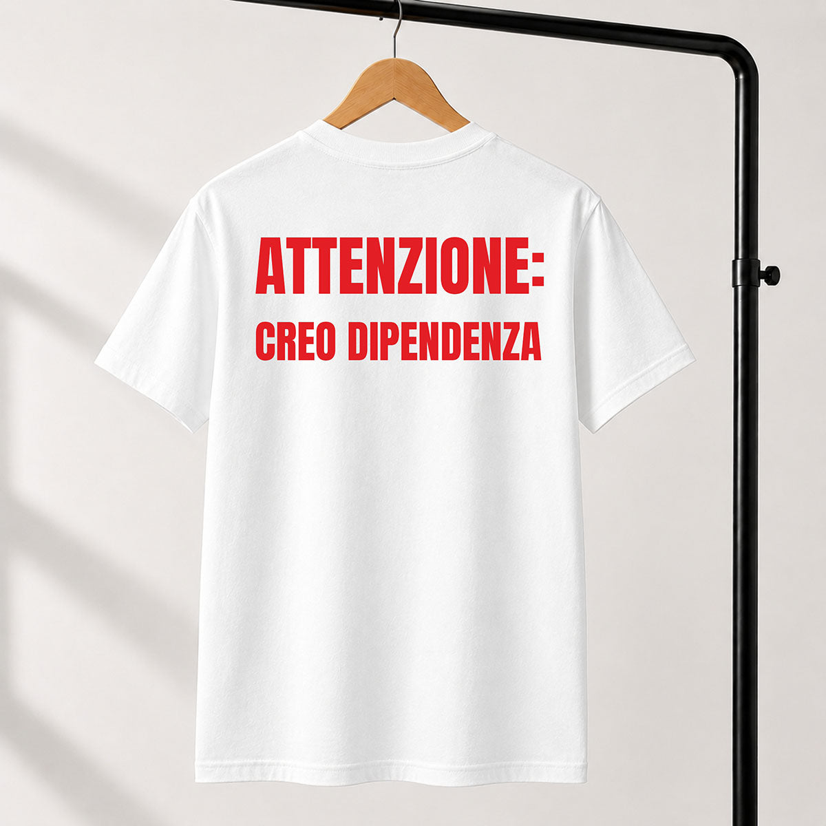 T-shirt Unisex 17 - ATTENZIONE: CREO DIPENDENZA