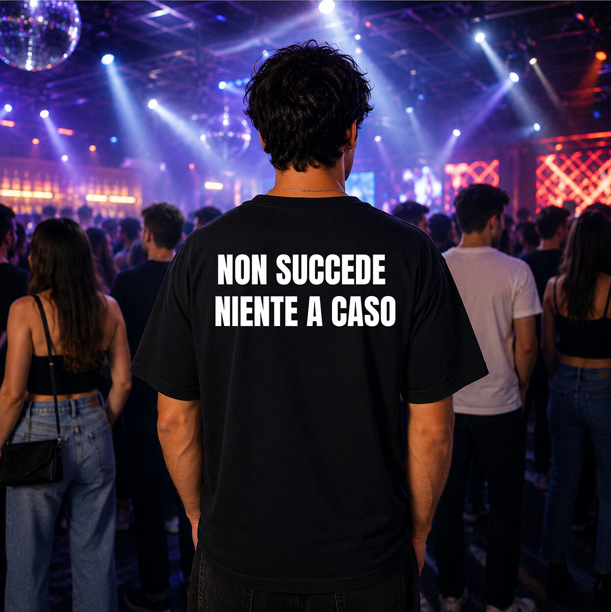 T-shirt Unisex 11 - NON SUCCEDE NIENTE A CASO